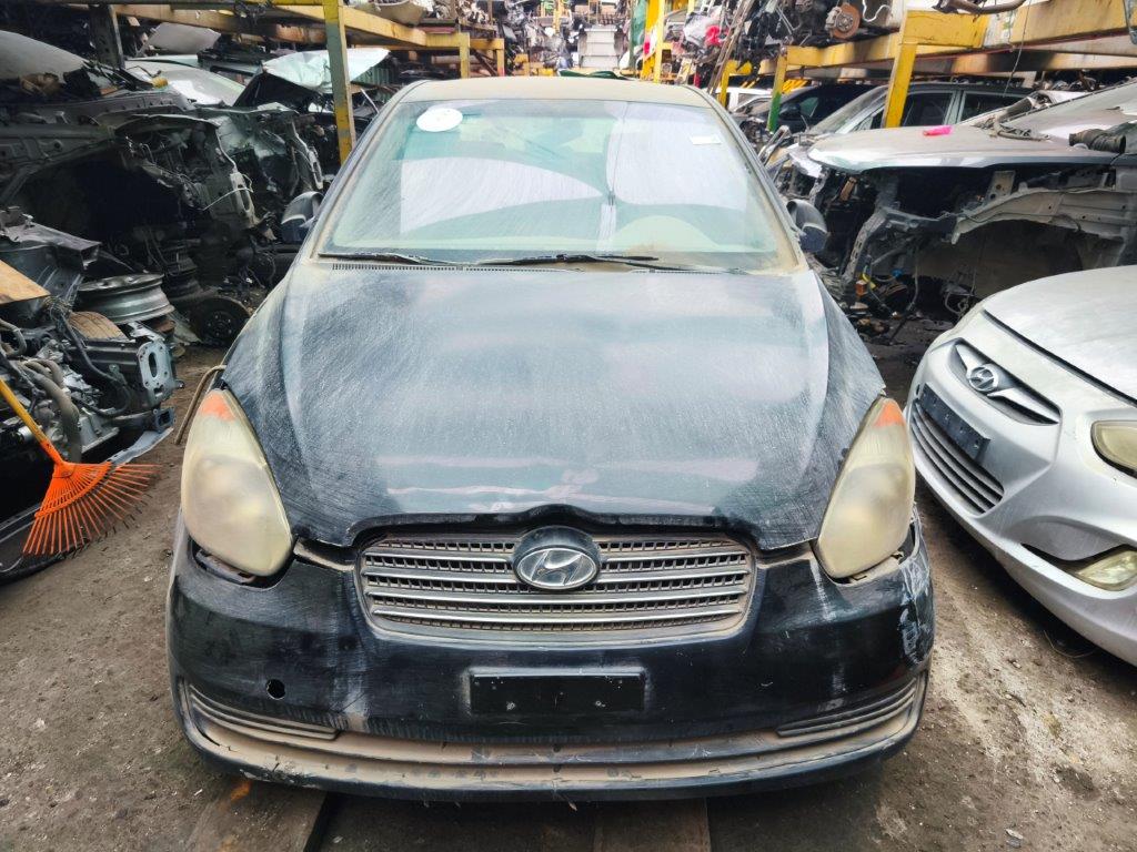 MAZA Hyundai NEW ACCENT  USADO